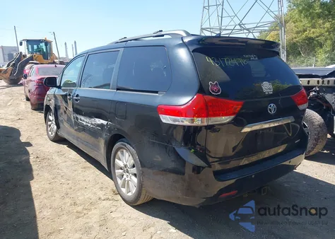 2012 Toyota Sienna Limited V6 7 Passenger z USA, uszkodzony, nr VIN 5TDYK3DC0CS225765